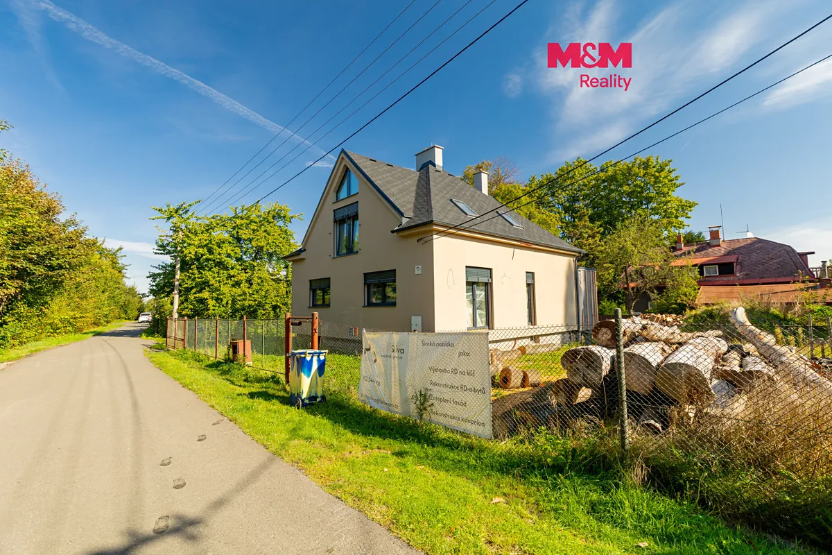 Prodej rodinného domu 180 m², pozemek 700 m²